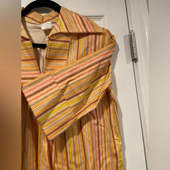 VTG 70s AJ Uppers Pointed Collar 3/4 Sleeve Yellow Striped V Neck Top Size L - Picture 6 of 10
